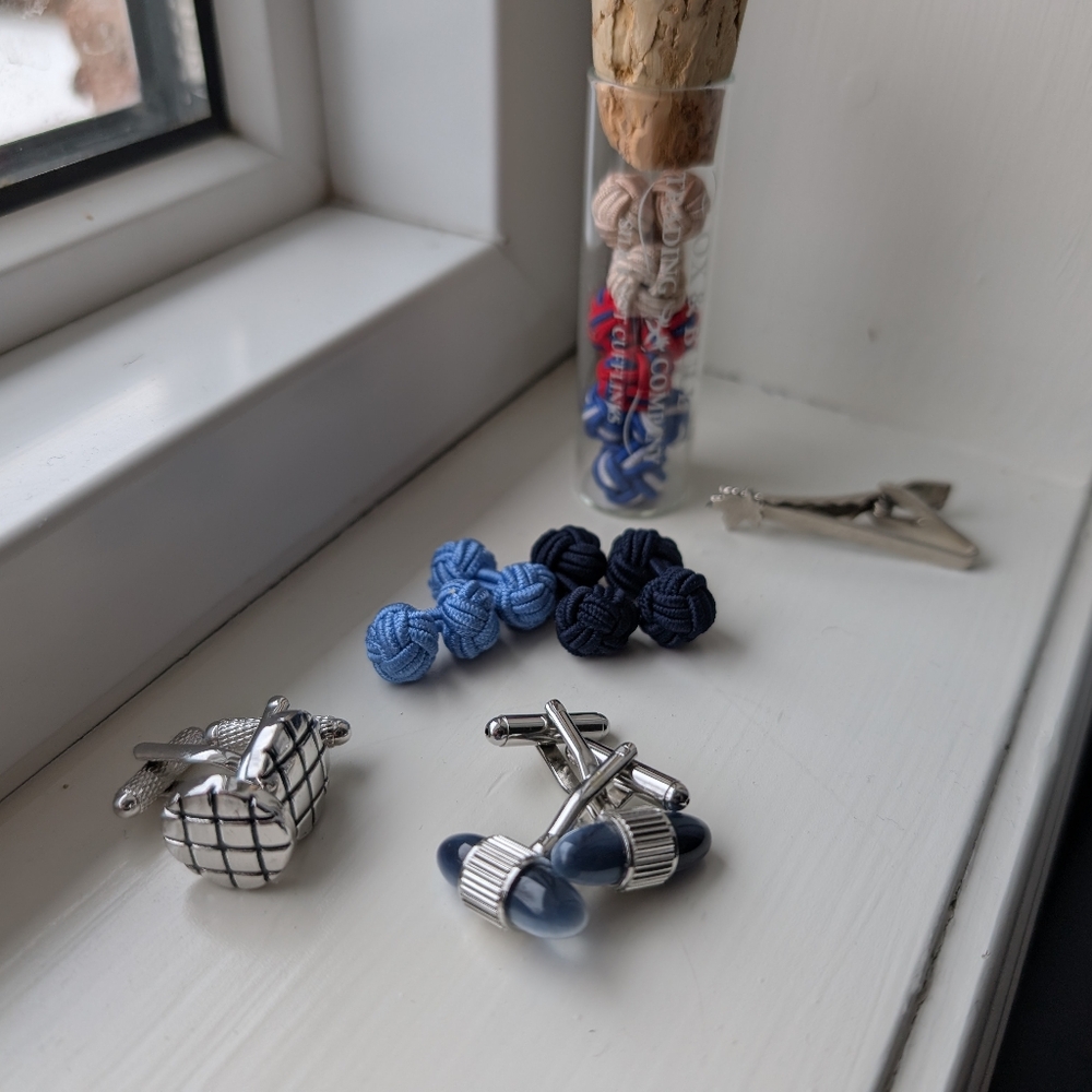7 pairs of Cufflinks and 1 tie clip set